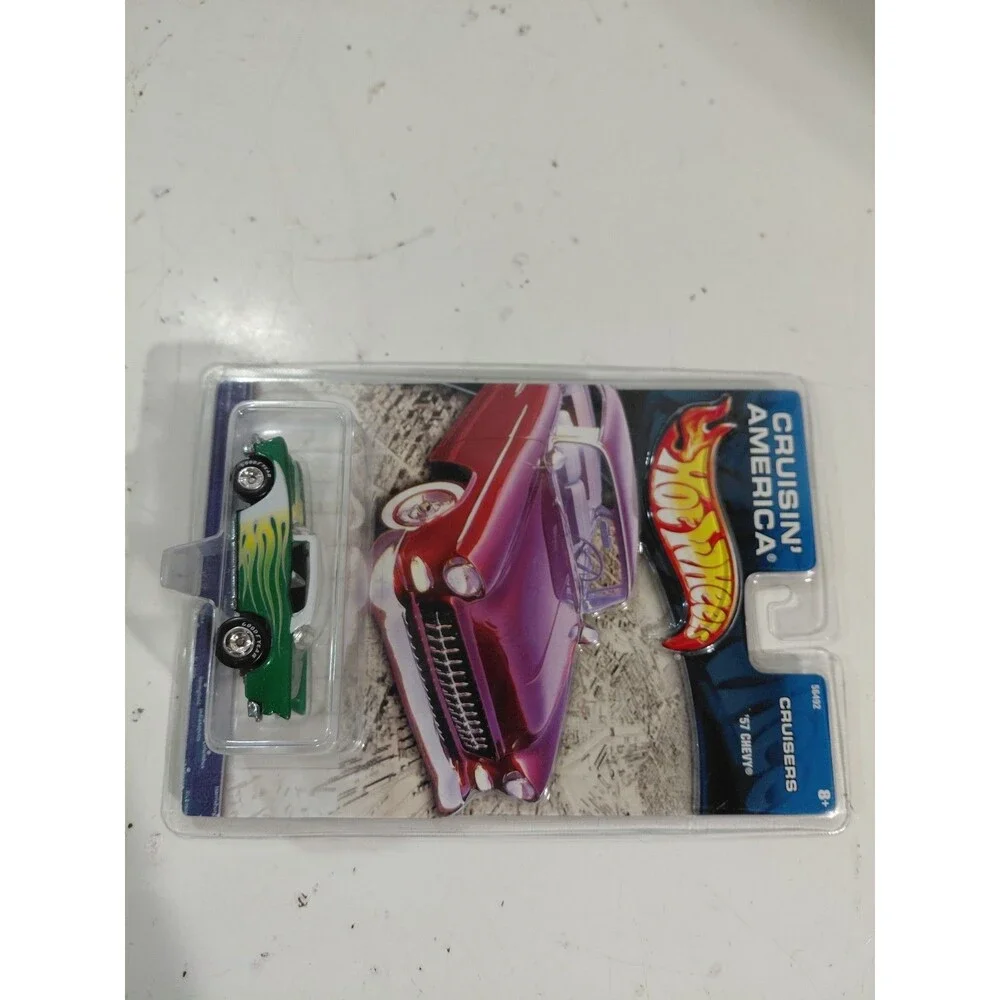 NIP Hot Wheels Cruisin' America 1:64 Die Cast 1957 Chevy Bel Air Classic Car